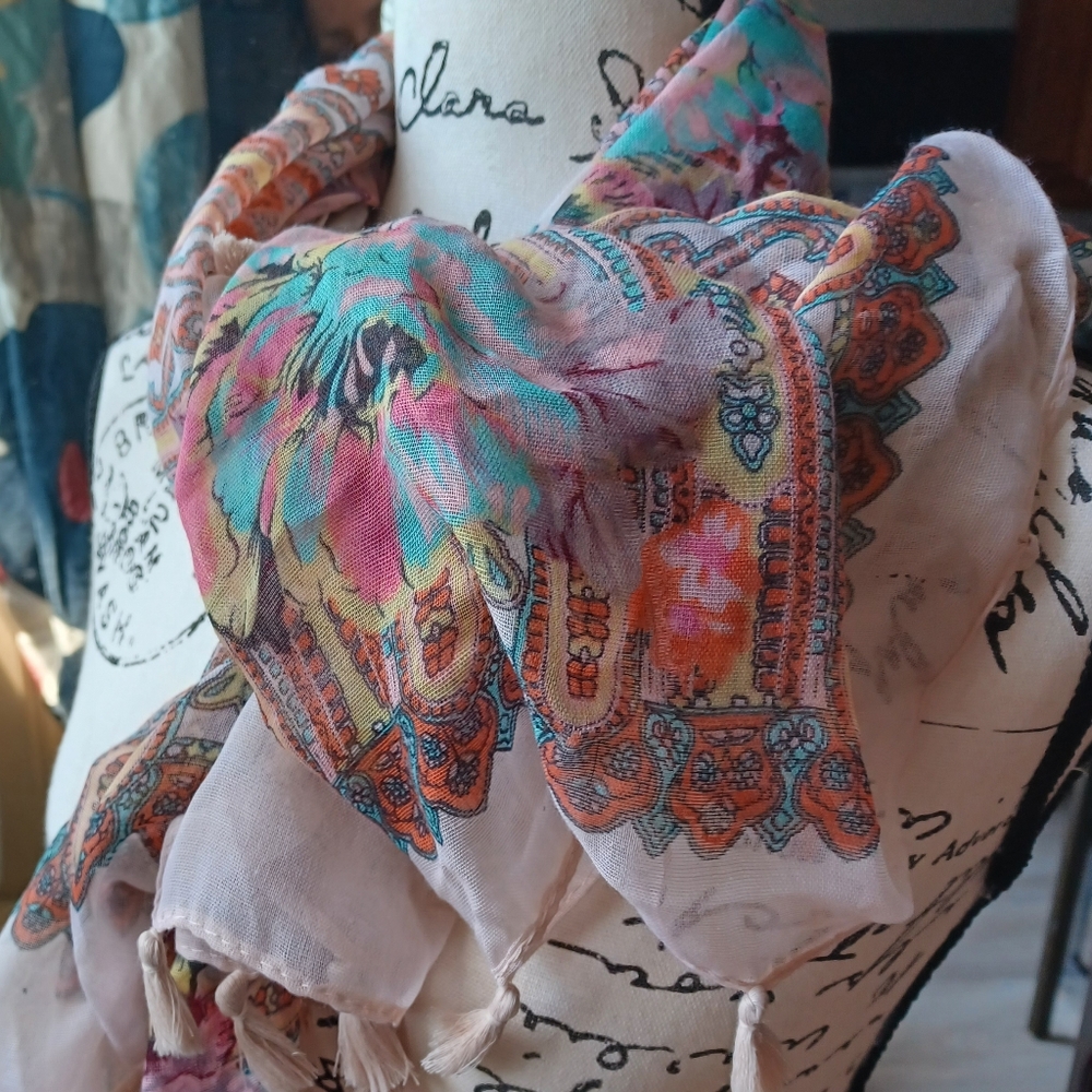 Accessorize Me scarf NWT